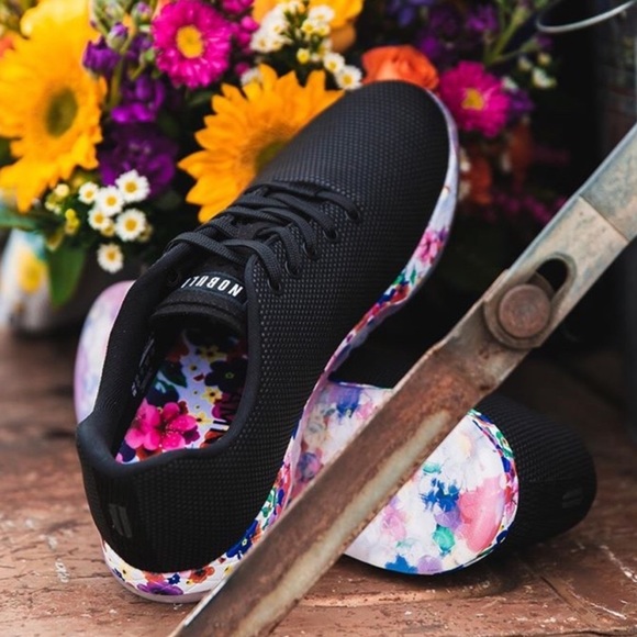 black daisy nobull shoes